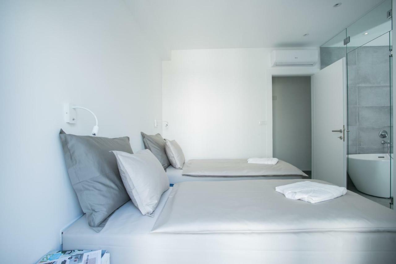 Holiday Home Olive Exclusive - 8 People, Heated Pool, Okrug Gornji, Sea View Trogir Exterior foto