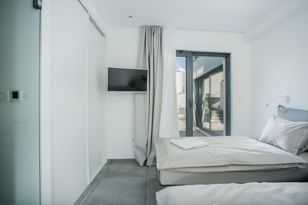 Holiday Home Olive Exclusive - 8 People, Heated Pool, Okrug Gornji, Sea View Trogir Exterior foto