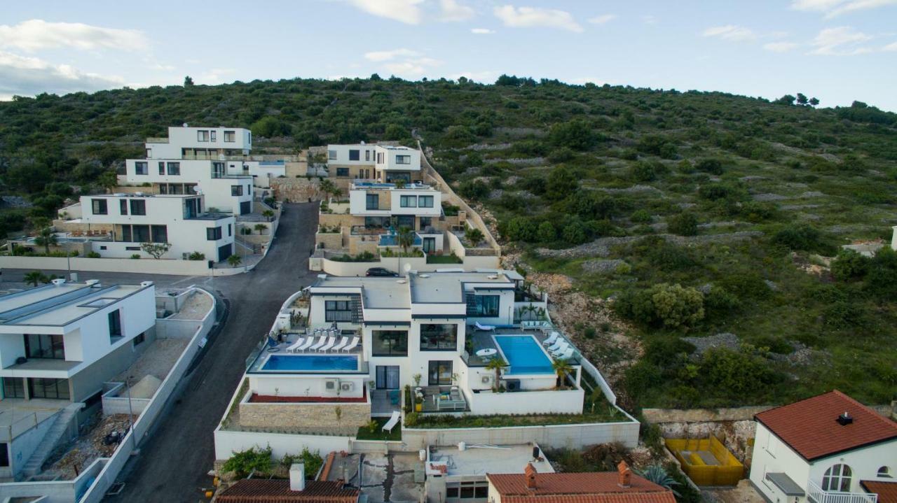 Holiday Home Olive Exclusive - 8 People, Heated Pool, Okrug Gornji, Sea View Trogir Exterior foto
